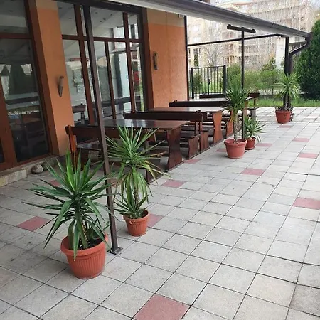 Hotel 415 Хотел
