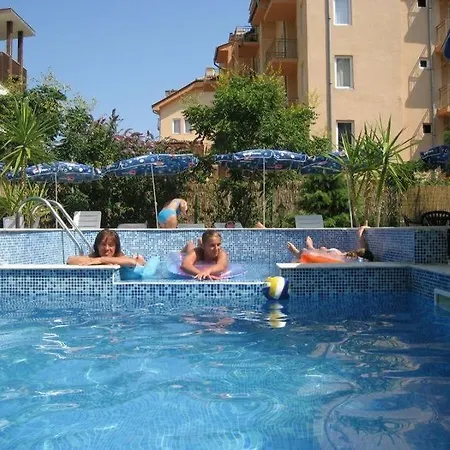Hotel 415 Хотел *