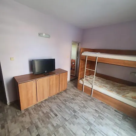Hotel 415 מלון סאני ביץ'
