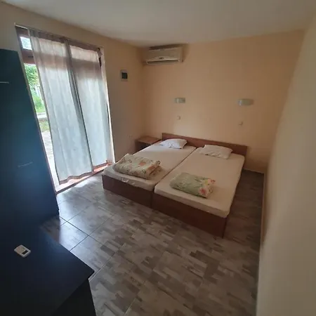 Hotel 415 * סאני ביץ'
