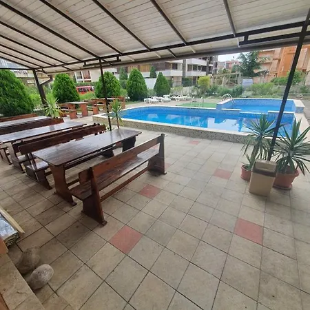 فندق Hotel 415 *