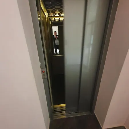 Hotel 415 فندق *