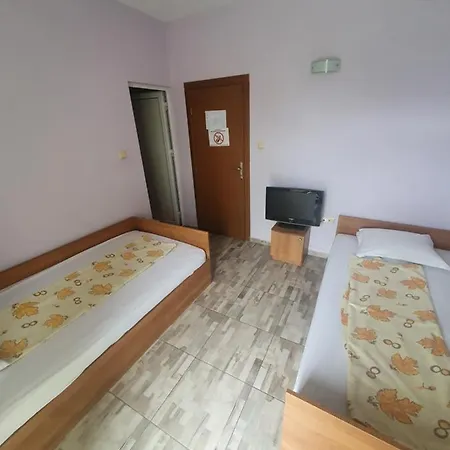 Hotel 415 فندق ساني بيتش