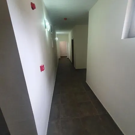 Hotel 415 فندق ساني بيتش