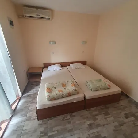 فندق Hotel 415 *